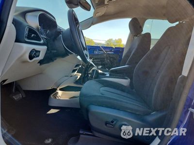 Zdjęcie 7 z 14 samochodu: 2020 CHRYSLER PACIFICA TOURING VIN:2C4RC1FG4LR159462 - miniatura