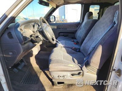 Zdjęcie 7 z 12 samochodu: 2000 DODGE RAM 2500 VIN:1B7KC2361YJ117863 - miniatura