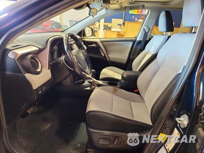 Zdjęcie 7 z 13 samochodu: 2018 TOYOTA RAV4 XLE VIN:JTMRFREV9JJ178371 - miniatura