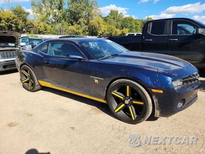 Czwarte zdjęcie samochodu z boku: 2011 CHEVROLET CAMARO LT VIN:2G1FB1ED1B9149363 - miniatura