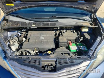 Zdjęcie 12 z 13 samochodu: 2016 TOYOTA SIENNA XLE 8-PASSENGER VIN:5TDYK3DC8GS748201 - miniatura