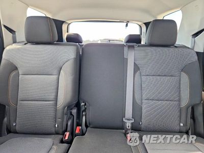 Zdjęcie 10 z 13 samochodu: 2021 CHEVROLET TRAVERSE LS VIN:1GNERFKW8MJ254854 - miniatura