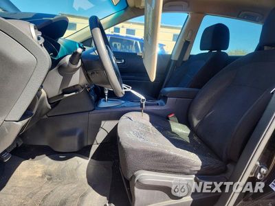 Zdjęcie 7 z 13 samochodu: 2015 NISSAN ROGUE SELECT S VIN:JN8AS5MTXFW654871 - miniatura