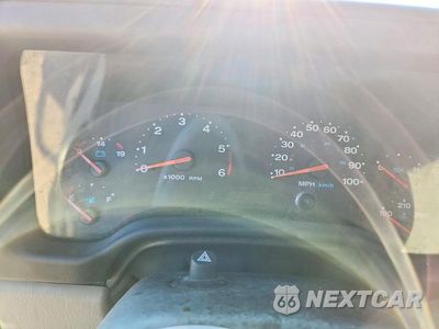 Zdjęcie 9 z 13 samochodu: 2004 JEEP WRANGLER / TJ SPORT VIN:1J4FA49S44P707452 - miniatura