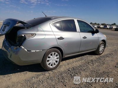 Trzecie zdjęcie samochodu z tyłu: 2014 NISSAN VERSA 1.6 S VIN:3N1CN7AP1EL824699 - miniatura