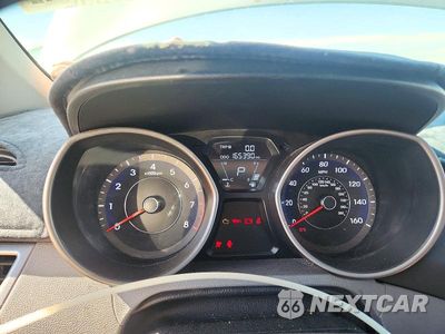 Zdjęcie 9 z 12 samochodu: 2013 HYUNDAI ELANTRA GLS VIN:5NPDH4AE8DH337584 - miniatura