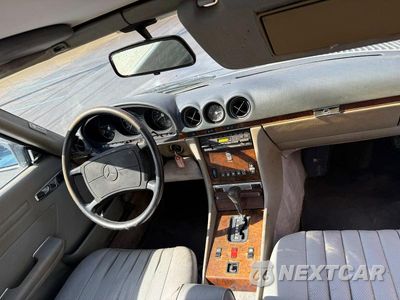 Zdjęcie 9 z 10 samochodu: 1987 MERCEDES-BENZ 560 SL VIN:WDBBA48D9HA061016 - miniatura