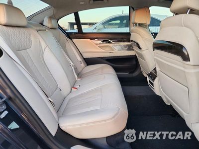 Zdjęcie 10 z 12 samochodu: 2017 BMW 750 I VIN:WBA7F0C39HGM21749 - miniatura
