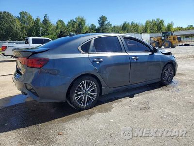 Trzecie zdjęcie samochodu z tyłu: 2023 KIA FORTE GT LINE VIN:3KPF54AD6PE513436 - miniatura