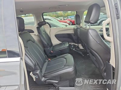 Zdjęcie 11 z 13 samochodu: 2023 CHRYSLER PACIFICA TOURING L VIN:2C4RC3BG5PR503680 - miniatura