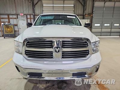 Piąte zdjęcie samochodu w środku: 2015 RAM 1500 SLT VIN:1C6RR6LT2FS561794 - miniatura