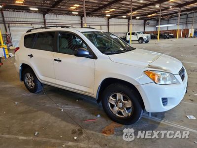 Czwarte zdjęcie samochodu z boku: 2010 TOYOTA RAV4 BASE VIN:JTMBF4DV8A5019257 - miniatura