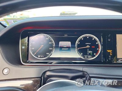 Zdjęcie 9 z 12 samochodu: 2015 MERCEDES-BENZ S 550 4MATIC VIN:WDDUG8FB7FA171812 - miniatura