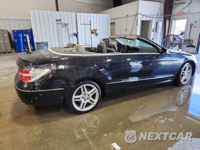 Trzecie zdjęcie samochodu z tyłu: 2013 MERCEDES-BENZ E 350 VIN:WDDKK5KFXDF218215 - miniatura