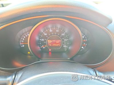 Zdjęcie 9 z 13 samochodu: 2016 KIA SOUL BASE VIN:KNDJN2A25G7369357 - miniatura