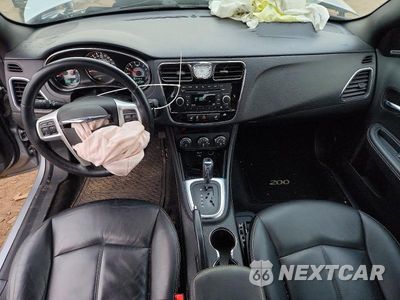 Zdjęcie 8 z 13 samochodu: 2013 CHRYSLER 200 LIMITED VIN:1C3CCBCG6DN743994 - miniatura