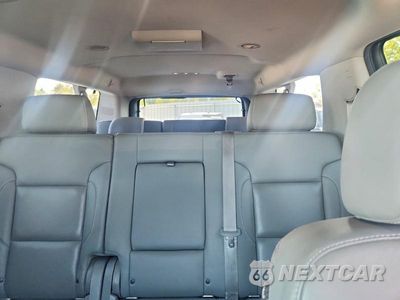 Zdjęcie 10 z 13 samochodu: 2016 CHEVROLET SUBURBAN K1500 LT VIN:1GNSKHKC3GR341933 - miniatura