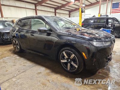 Czwarte zdjęcie samochodu z boku: 2026 BMW IX XDRIVE45 VIN:WB543CF07TCW98431 - miniatura