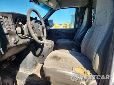 Zdjęcie 7 z 12 samochodu: 2014 GMC SAVANA 2500 CARGO DELIVERY VAN VIN:1GTW7FCA8E1908761 - miniatura