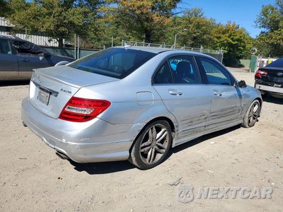 Trzecie zdjęcie samochodu z tyłu: 2014 MERCEDES-BENZ C 300 4MATIC VIN:WDDGF8AB4ER318269 - miniatura