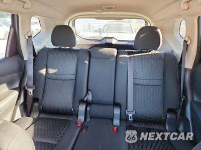 Zdjęcie 10 z 13 samochodu: 2017 NISSAN ROGUE SV VIN:KNMAT2MT5HP619143 - miniatura