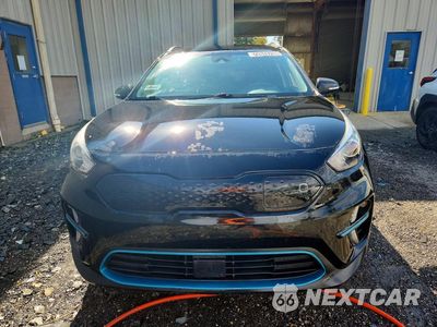 Piąte zdjęcie samochodu w środku: 2022 KIA NIRO EV EX VIN:KNDCC3LG0N5153499 - miniatura