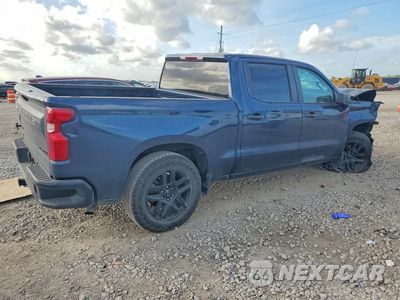 Trzecie zdjęcie samochodu z tyłu: 2022 CHEVROLET SILVERADO C1500 CUSTOM VIN:3GCPABEK5NG520585 - miniatura