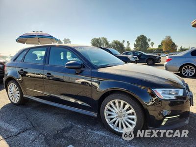 Czwarte zdjęcie samochodu z boku: 2018 AUDI A3 E-TRON PREMIUM VIN:WAUUPBFF8JA089586 - miniatura