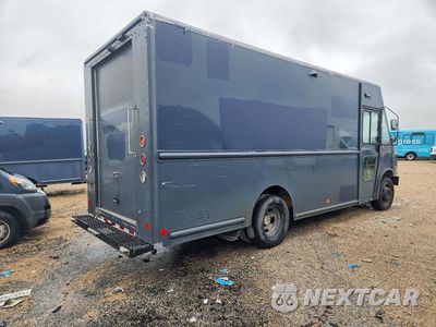 Trzecie zdjęcie samochodu z tyłu: 2020 FORD F59 DELIVERY VAN VIN:1F65F5KN3L0A04982 - miniatura