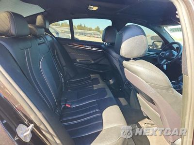 Zdjęcie 10 z 12 samochodu: 2018 BMW 540 I VIN:WBAJE5C50JWA95992 - miniatura