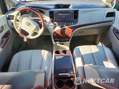 Zdjęcie 8 z 13 samochodu: 2012 TOYOTA SIENNA LIMITED 7-PASSENGER VIN:5TDYK3DC8CS187895 - miniatura