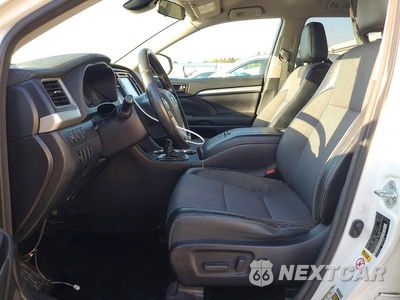 Zdjęcie 7 z 14 samochodu: 2017 TOYOTA HIGHLANDER LE PLUS VIN:5TDBZRFH0HS445931 - miniatura