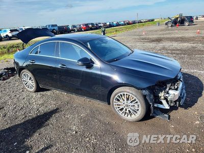 Czwarte zdjęcie samochodu z boku: 2026 MERCEDES-BENZ CLA 250 VIN:W1K5J4GB7TN595833 - miniatura