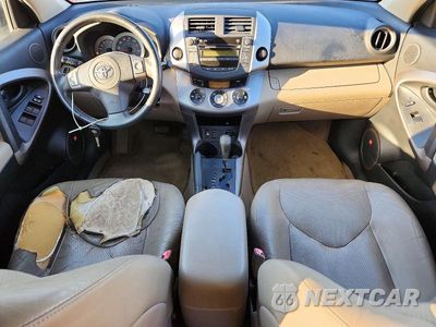 Zdjęcie 8 z 13 samochodu: 2008 TOYOTA RAV4 LIMITED VIN:JTMZK31V186012146 - miniatura
