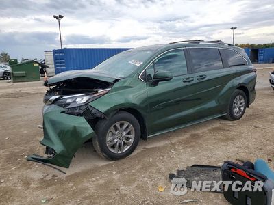 2026 TOYOTA SIENNA LE 5TDKSKFC7TS227204 - główne zdjęcie licytacji z USA - miniatura