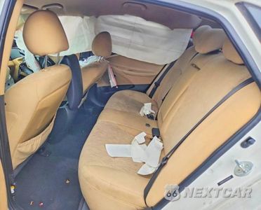 Zdjęcie 10 z 12 samochodu: 2012 HYUNDAI SONATA GLS VIN:5NPEB4AC5CH384641 - miniatura