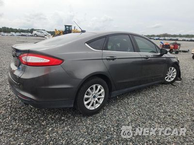 Trzecie zdjęcie samochodu z tyłu: 2015 FORD FUSION S VIN:3FA6P0G70FR132215 - miniatura