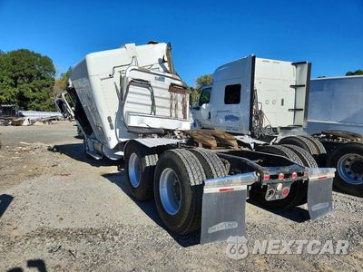 Drugie zdjęcie samochodu z przodu: 2005 FREIGHTLINER CST120 SEMI TRUCK VIN:1FUJBBCK95LU18076 - miniatura