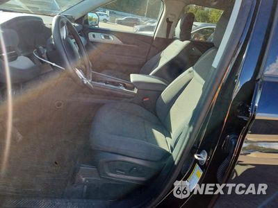 Zdjęcie 7 z 13 samochodu: 2025 FORD EXPLORER ACTIVE VIN:1FMUK8DH4SGB67543 - miniatura