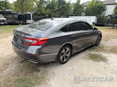 Czwarte zdjęcie samochodu z boku: 2018 HONDA ACCORD EXL VIN:1HGCV1F52JA023087 - miniatura