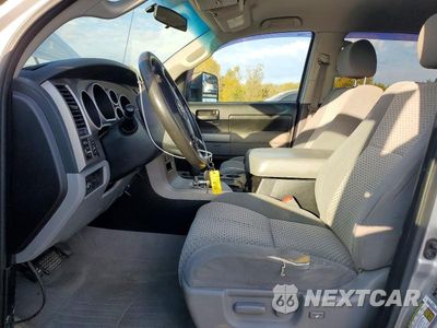 Zdjęcie 7 z 12 samochodu: 2010 TOYOTA TUNDRA CREWMAX SR5 VIN:5TFDY5F1XAX136992 - miniatura