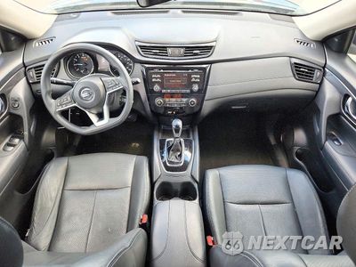 Zdjęcie 8 z 14 samochodu: 2017 NISSAN ROGUE S VIN:KNMAT2MT4HP617027 - miniatura