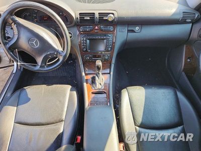 Zdjęcie 8 z 12 samochodu: 2003 MERCEDES-BENZ C 320 4MATIC VIN:WDBRH84J93F395099 - miniatura