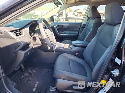 Zdjęcie 7 z 13 samochodu: 2019 TOYOTA RAV4 LE VIN:JTMLWRFV0KD015712 - miniatura