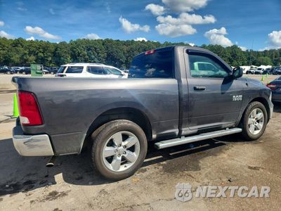Trzecie zdjęcie samochodu z tyłu: 2018 RAM 1500 ST VIN:3C6JR6AG6JG238495 - miniatura