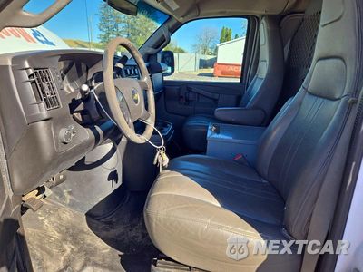 Zdjęcie 7 z 13 samochodu: 2016 CHEVROLET EXPRESS G2500 VIN:1GCWGAFF9G1119614 - miniatura