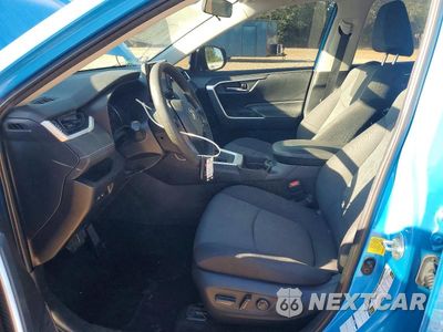 Zdjęcie 7 z 13 samochodu: 2021 TOYOTA RAV4 XLE VIN:2T3P1RFV8MW214433 - miniatura