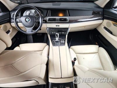 Zdjęcie 8 z 12 samochodu: 2010 BMW 550 GT VIN:WBASN4C53AC208427 - miniatura