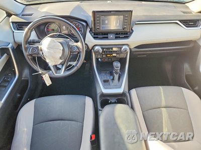 Zdjęcie 8 z 12 samochodu: 2019 TOYOTA RAV4 XLE VIN:2T3P1RFV9KW056021 - miniatura
