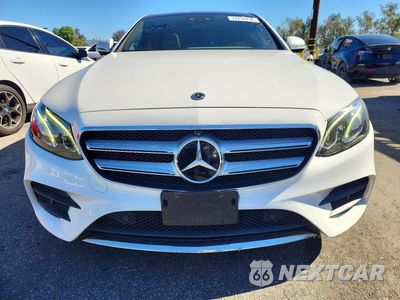 Piąte zdjęcie samochodu w środku: 2019 MERCEDES-BENZ E 300 VIN:WDDZF4JB8KA574894 - miniatura